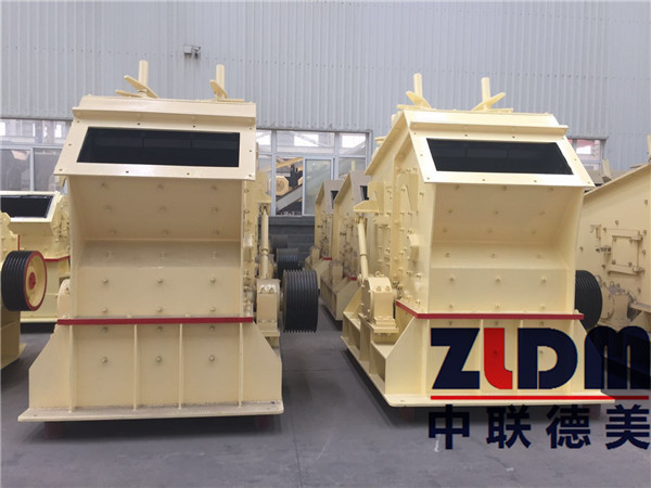 反擊式破碎機(jī)