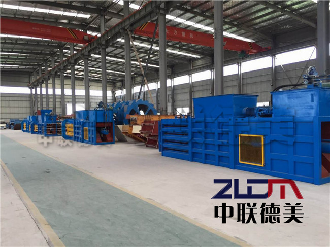 DM160型臥式打包機(jī) DM160型臥式打包機(jī)